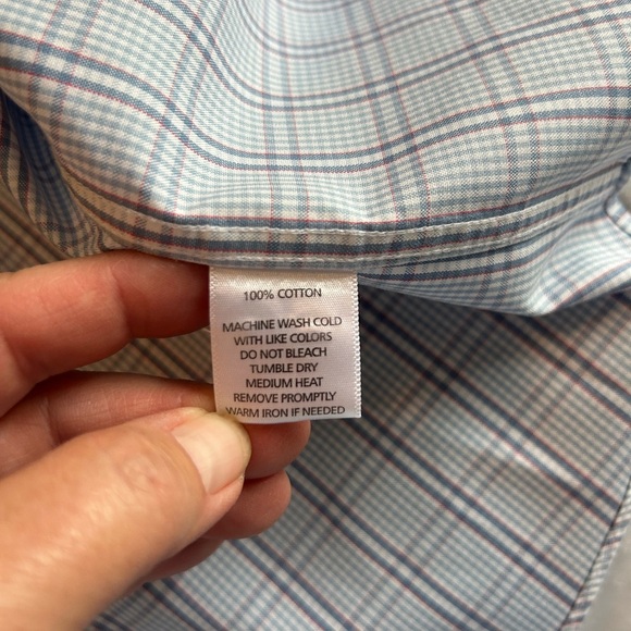 UNTUCKit Blue Dress Shirt Classic Checkered Design - Picture 3 of 7